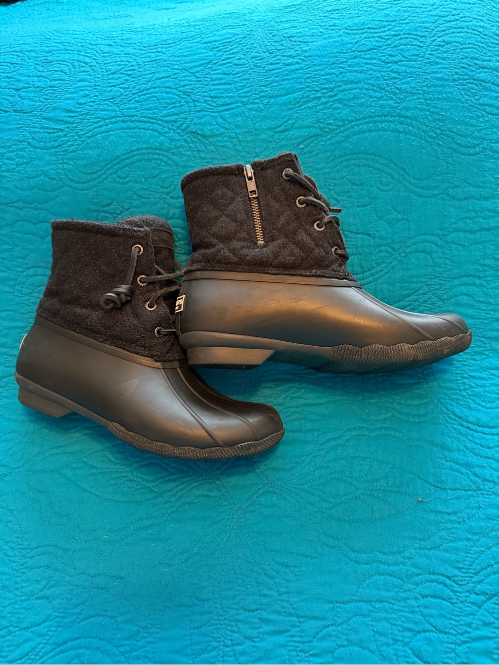 Sperry Black Quilted Lace-Up Rain & Snow Boots